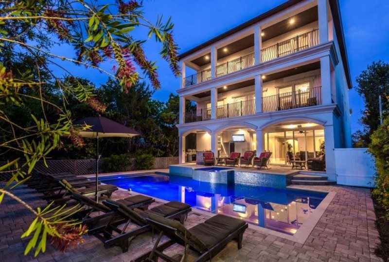 Beach Retreat Will Be Here Before You Know It. bcmcleveland.com/2018/05/30/bea…