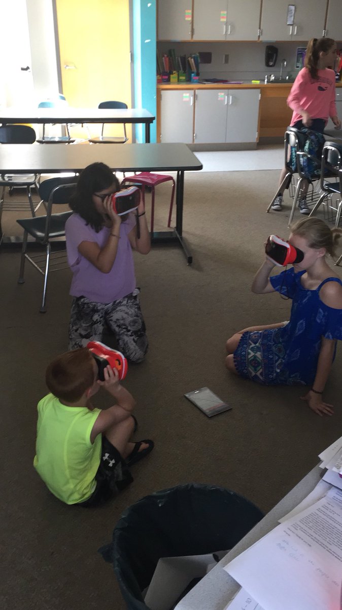 ABanksNMS's tweet image. Such a fun afternoon- amazing job to our drama club 🎭 &amp;amp; the awesome staff who spend endless hours providing such a special place 4 our Ss! Connor loved meeting the cast &amp;amp; checking out outer space thanks 2 @MulliganNMS #npspride #NMSLancerLEAD