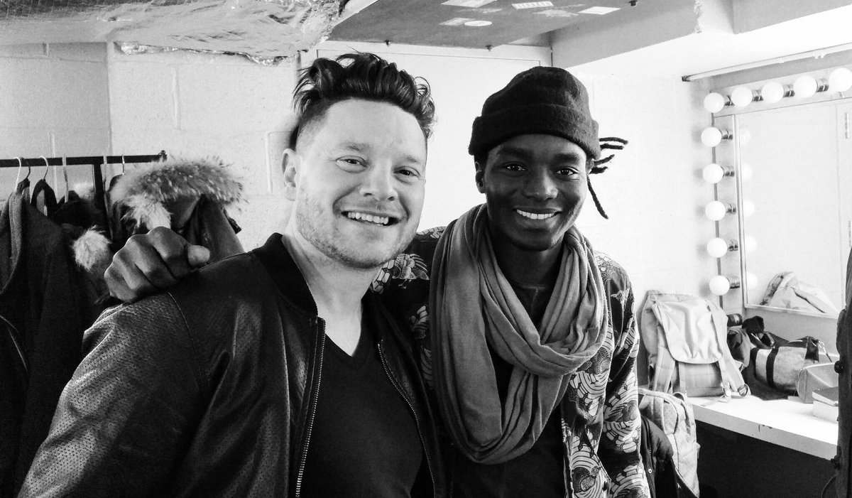 Mood Peace 🌍<a href="/yannperreau/">Yann Perreau</a> backstage  ✌🏿