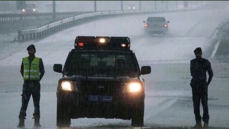 أقسمتم فَكنتم اوفياء بقسمكم👨🏻‍✈️🇴🇲.

#شكرا_رجال_عمان #الحب_بكلمه
 #قرنقشوه #صلاله #مابعد_ميكونو