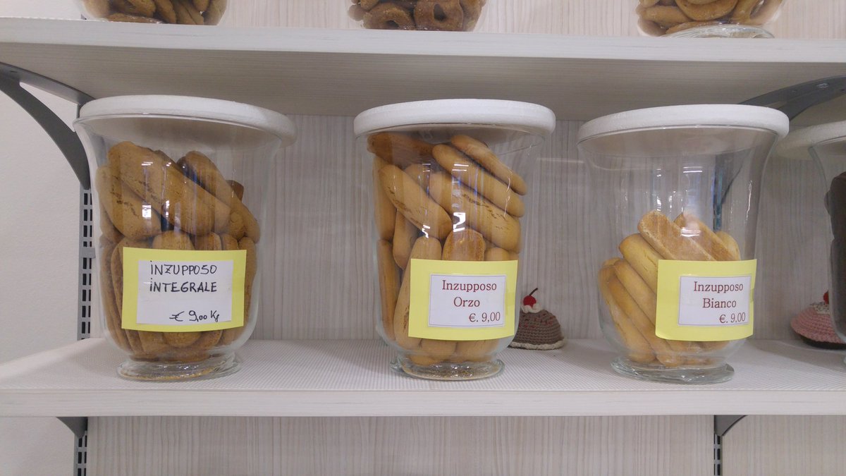 LaBiscotteriaTE's tweet photo. Cosa non può mancare da La Biscotteria? Ma i #biscotti ovviamente! Ecco un grande classico: Gli #inzupposi! Golosissimi! Tutti rigorosamente #senzalattosio e #senzamargarina.
Ancora non li avete provati all'#orzo, o al #cacao? Cosa aspettate! #Solocosebuone #solocosesane https://t.co/6CeR78rHii