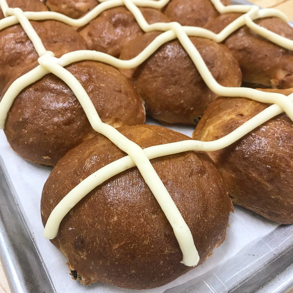 wiltpantry1's tweet photo. We are HIRING: Do you have at least 3 years experience in professional bread baking? Apply here today: https://t.co/v6NUhnHr4j 
#breadbaker #breadbakerjob #applytoday #culinaryagents #artisanbread https://t.co/SvDgqqx6vc