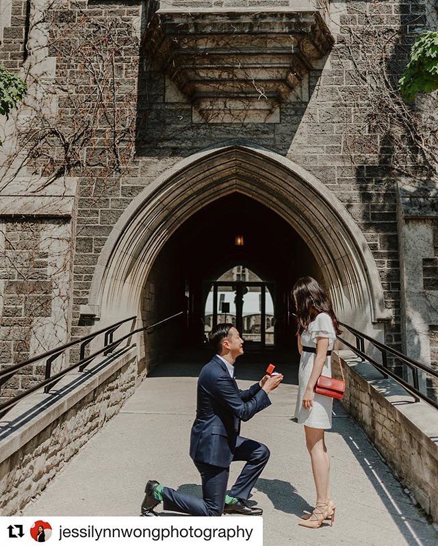 harthouseuoft's tweet photo. She said yes!

#Repost @jessilynnwongphotography with @get_repost
・・・
Three years together, three cities together and one new beginning together. Congrats Jason and Crystal! .
.
.
.
.
#torontoproposal #howheasked #torontoproposalphotographer #surpris… https://t.co/YXfp5iWbXW https://t.co/u2it5xappB