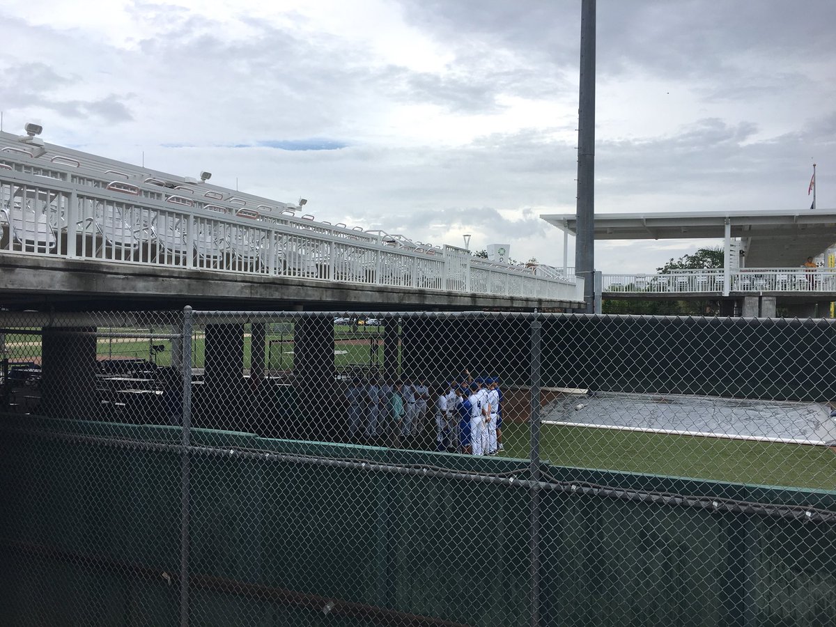 Barron Collier has arrived here at Hammond Stadium. They will be wearing their home white uniforms today. <a href="/BarronCollier/">Barron Collier</a> @collierbaseball