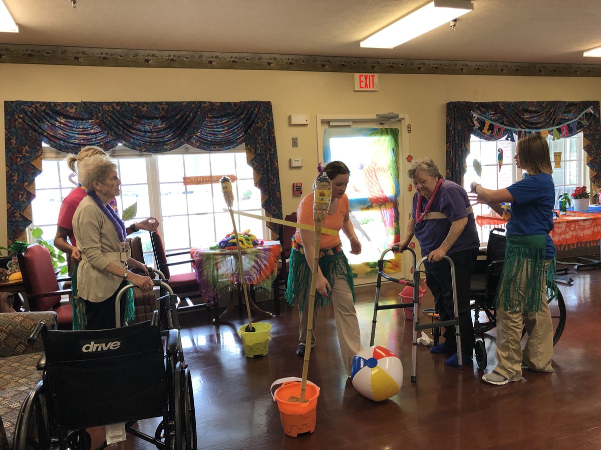 SpringhurstHC's tweet photo. Celebrating senior Health and Fitness Day!#trilogyfit#volleyballanyone#it’saluau🌴 https://t.co/KBY7mlFhdb