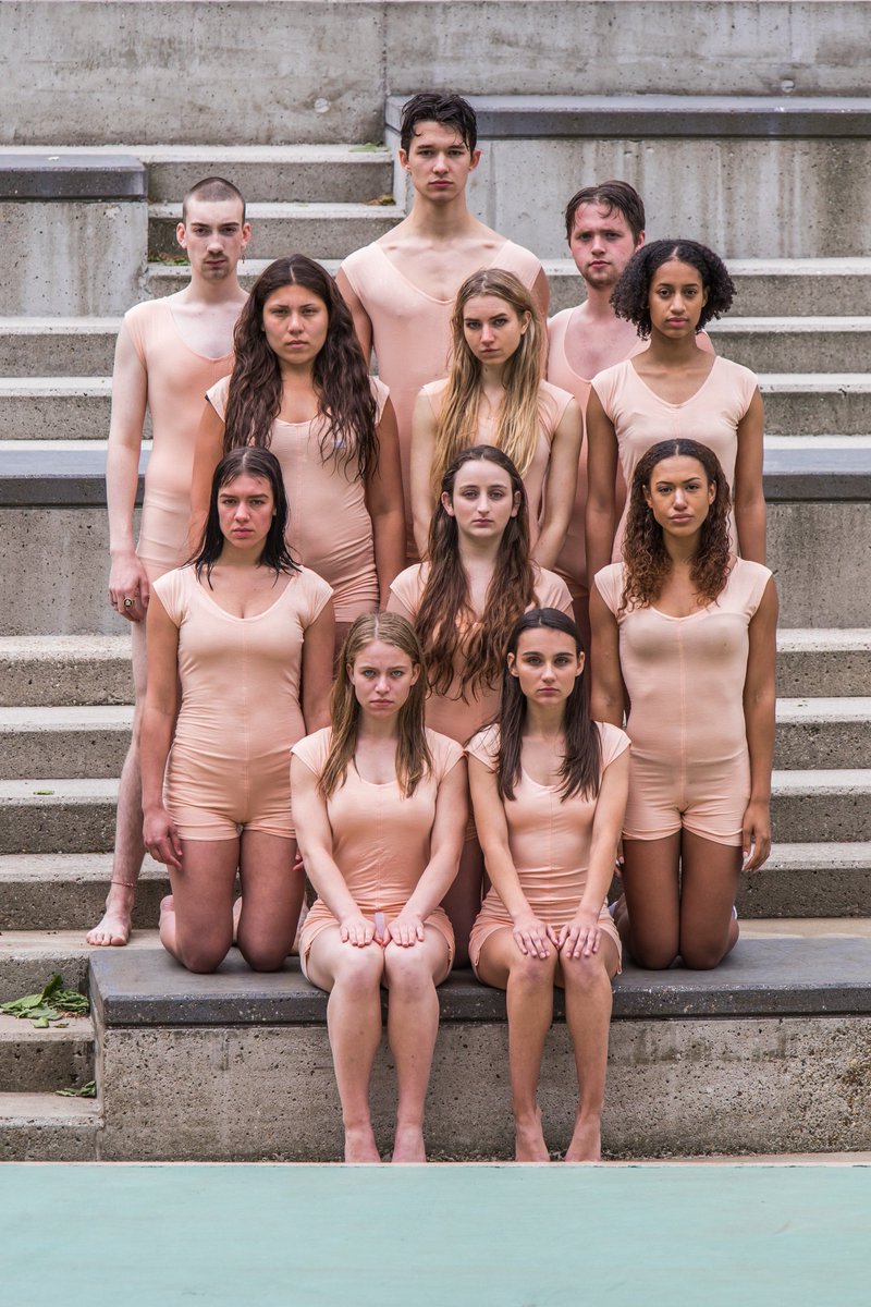 Van 11-20 jun speelt TG Vers Vlees, Iedereen Tegelijk en Café Velvet. De #eindvoorstellingen van dit jaar! Voor de laatste keer delen zij het toneel. Mis het niet! Check www.mbotheaterschool voor meer info en speeldata! Reserveren kan vanaf 4 jun #theater #rotterdam #voorstelling