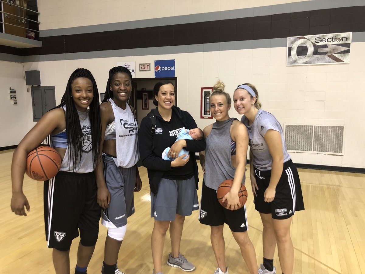 amg_622's tweet photo. #SUPERMOM @CoachAndiD - showing up for workouts with the newest addition to our squad #babydeclan https://t.co/XZ1fecwMK0