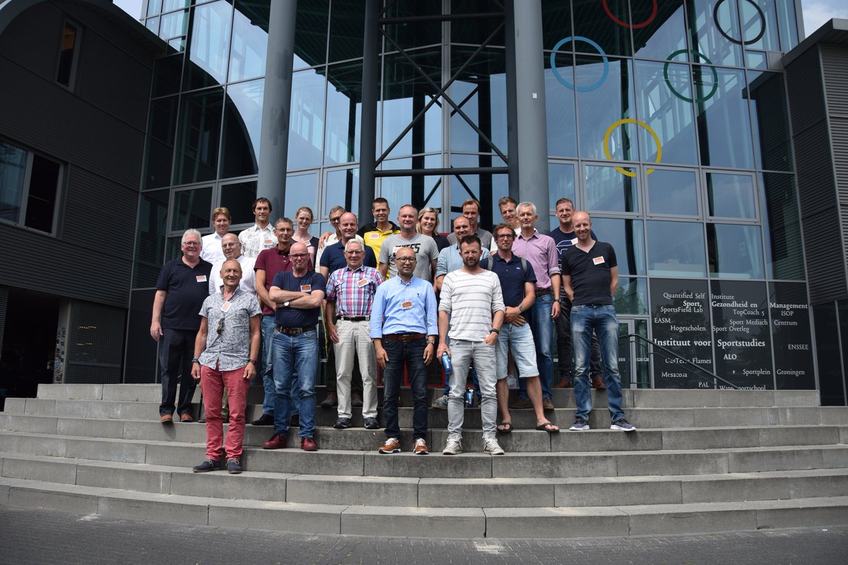 Sportstudies's tweet photo. Vandaag kwam een groep van 25 sporticonen en tevens alumni bijeen op het Instituut voor Sportstudies in het kader van het 100-jarig jubileum. Na hun afstuderen verdienden ze allen hun sporen in de sportwereld. Een inspirerende middag vol kennisdeling die zeker een vervolg krijgt! https://t.co/la3MxTaGl0