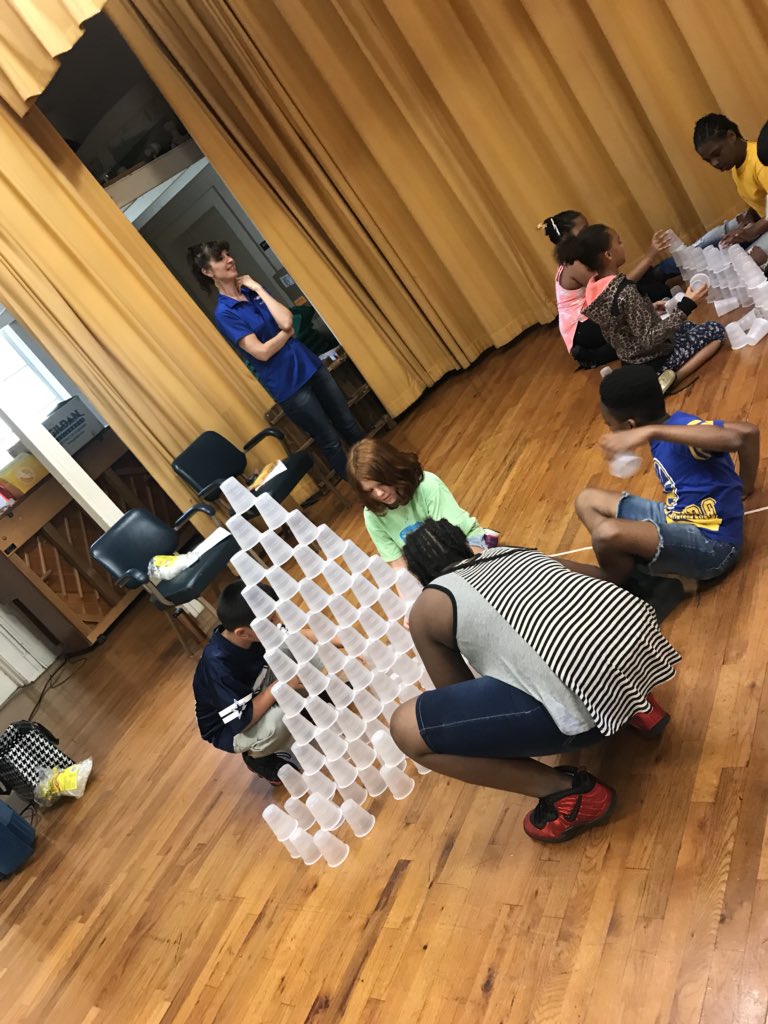 FordElementary's tweet photo. Our Ford Eagles know that teamwork makes the dream work! #PositiveParty https://t.co/dYwfURcqcV