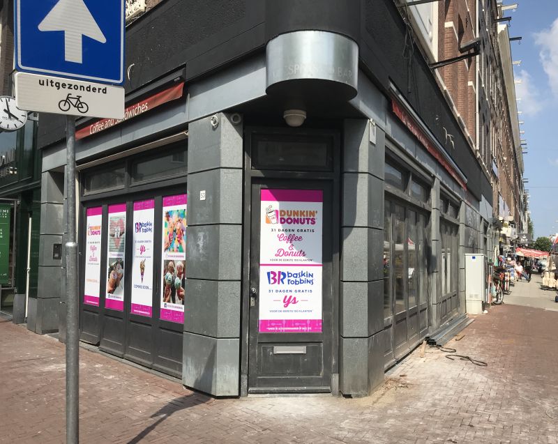Na lange tijd leegstand komt er nu op de hoek van Albert Cuijp en Ferdinand Bolstraat een Dunkin Donuts.  Kortom meer Nutella waar minder is gewenst. <a href="/Pretpark020/">Pretpark Amsterdam</a>