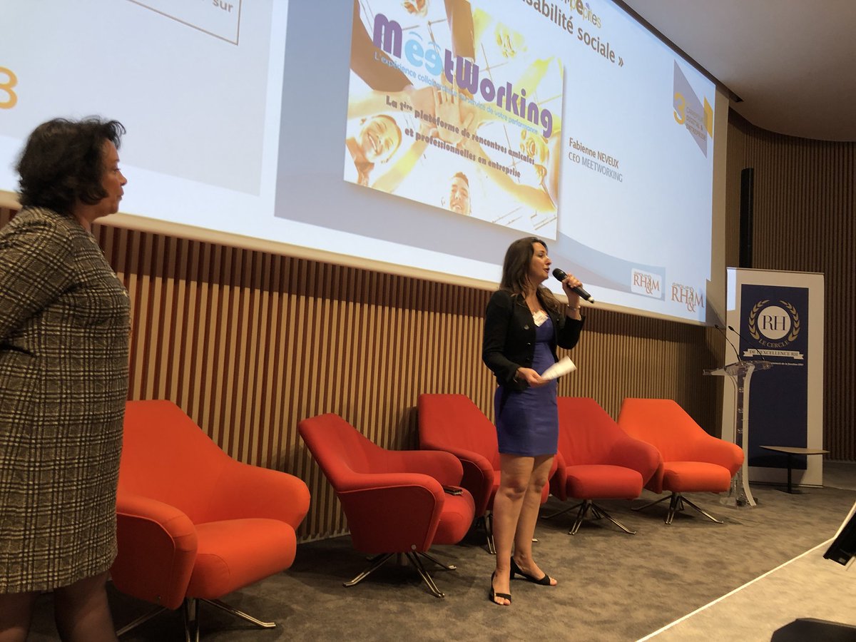 vincentdaffourd's tweet photo. @GroupeRHM #CDE18 bravo pour ton pitch, bravo pour ton entreprise @FabienneNeveux 👍🏻👏🏻 #fan #soproud #meetworking https://t.co/oc0yEJ1Has