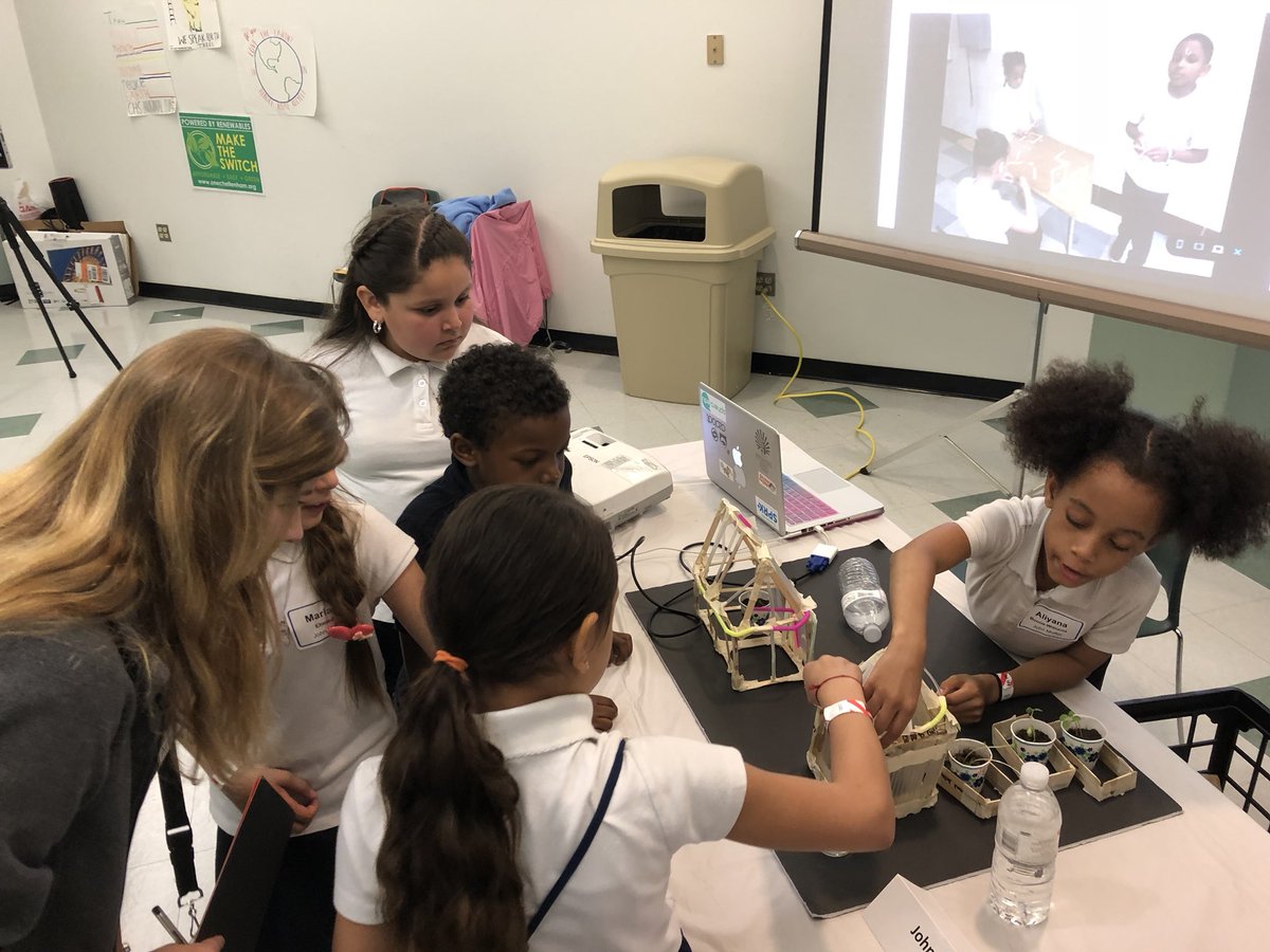 John_Moffet_K_5's tweet photo. Room 221 did a fantastic job participating in the Peco Energy Challenge! They built greenhouse models, weeded, planted seeds, composted, and came up with a great plan for our garden including gravity fed rain barrels! #pecopeep https://t.co/0AfOXHf1D3