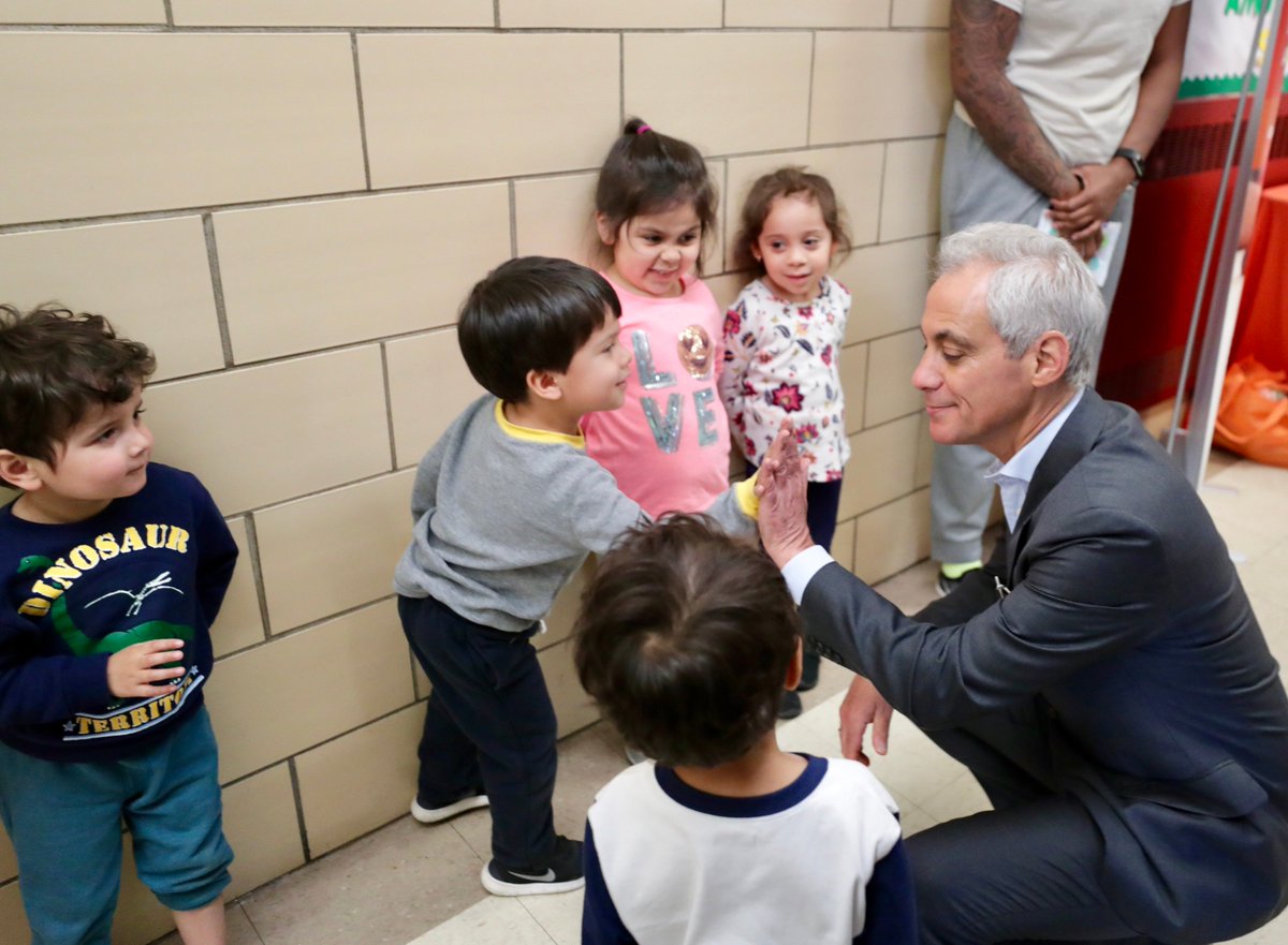 MayorRahm's tweet image. Live at 10:30 AM, we&apos;re rolling out universal full-day Pre-K for 4-year-olds across Chicago. Watch here: bit.ly/MRELive 

#PreK4Chicago #ChicagoEarlyLearning
