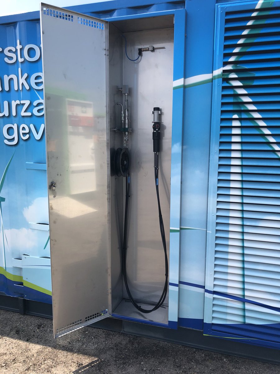 Wouter vLaak (@woutervdlaak@mastodon.social) (@biowouter) on Twitter photo My colleague <a href="/StefanNeis/">Stefan Neis</a> armed and ready to refuel some #fuelcell #electric vehicles with our new (<a href="/WaterstofNet/">WaterstofNet</a> ) mobile #hydrogen refueling station. <a href="/INTERREGTweets/">Interreg Tweets</a>. With this station, we want to kick start projects at the end-user premises. Seeing is believing! My colleague <a href="/StefanNeis/">Stefan Neis</a> armed and ready to refuel some #fuelcell #electric vehicles with our new (<a href="/WaterstofNet/">WaterstofNet</a> ) mobile #hydrogen refueling station. <a href="/INTERREGTweets/">Interreg Tweets</a>. With this station, we want to kick start projects at the end-user premises. Seeing is believing!