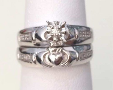 richmond_and's tweet photo. 14k White Gold Irish Claddagh Diamonds Engagement Bridal Set Wedding Rings Heart
#14kt #whitegold #diamond #rings #jewelry #fashion #style #bridalset #ringsset #sale #engagement #bridal #wedding #she #her #women #girl #buy #online #shopping
https://t.co/A22d7Rpx2e https://t.co/d41cRvktgc
