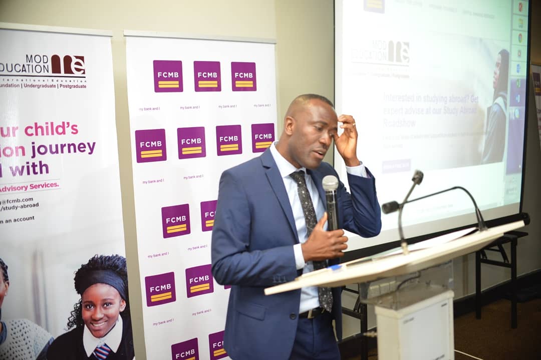 MyFCMB's tweet image. Group head, Consumer Liability/Segment FCMB, Shamsideen Fashola and Michael Dosunmi, MD, MOD Group gave a short presentation of the customer journey in the FCMB Education Advisory Service and also explained what parents, partners and embassies can gain from using this service.