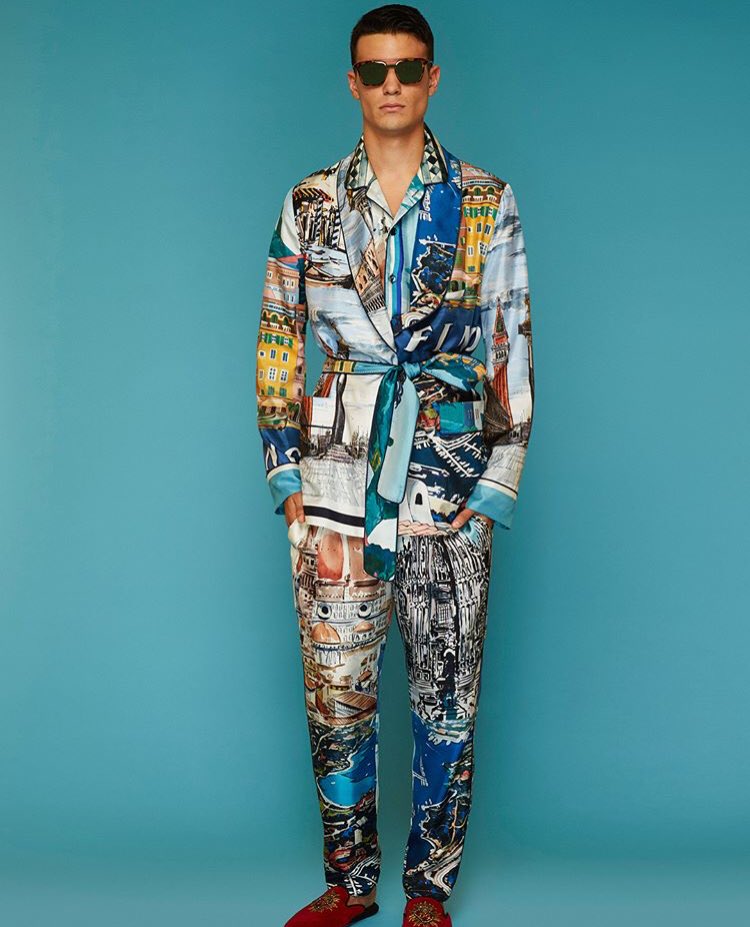 EstModels's tweet photo. Check out @alexrecort showing off the new @dolcegabbana Tour d’Italie Collection and looking 😎😎! 🔥🔥
-
-
-
-
-
#EST #EstablishedModels #AlexRecort #DolceandGabbana #TourdItalieCollection #Summer #Style https://t.co/ZLB620XJ0x