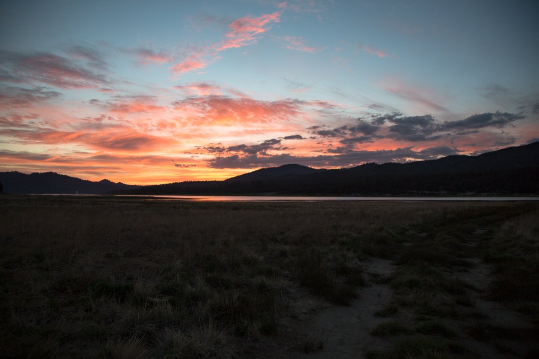 BigBearMtResort's tweet photo. #BigBearLake sunsets 🙌 • #BearMountain • #BearBuilt • 📷: @nochillcamill https://t.co/PNSuQulKSM
