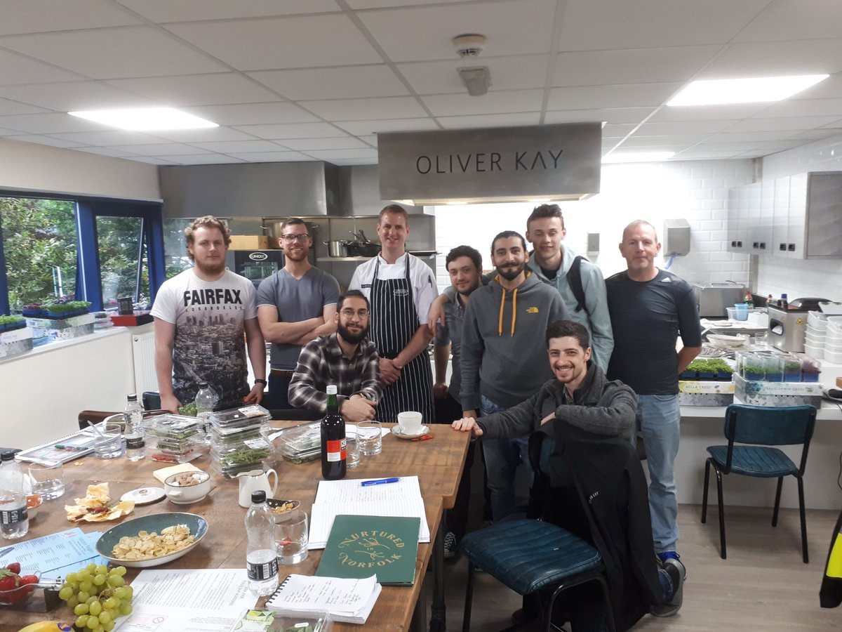 Laurence_Tott's tweet photo. Thanks to @BarloungeCH1 bar team for coming to @OLIVERKAY_ today for some cool cocktail ideas #cocktaildevelopment #devcheflife #nicedrinks :) https://t.co/bjPCXHsptu