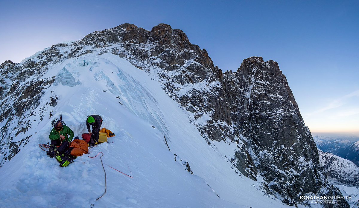 Blue Ice tweet media