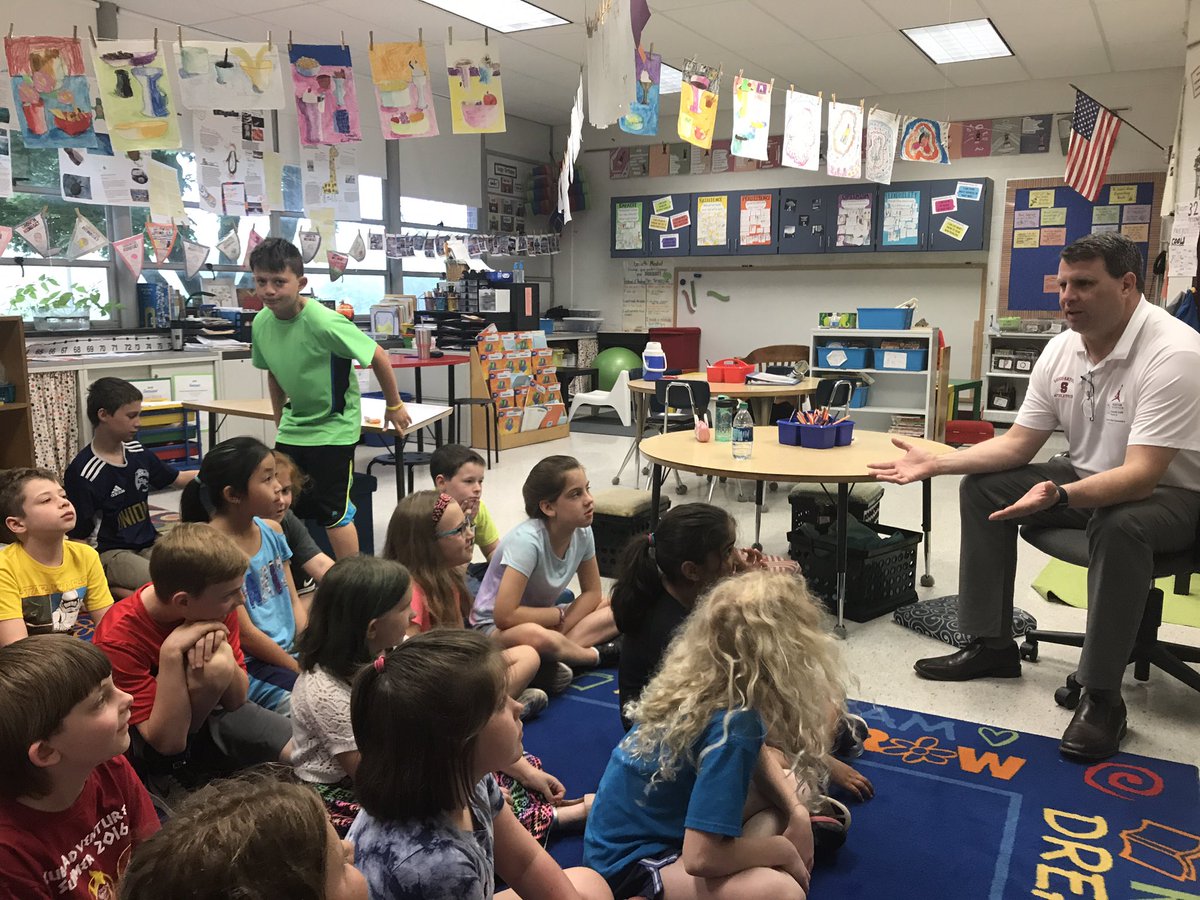 Room 32 was excited to interview Mr. Keith this morning to help us learn more about our school district and community.  We have lots of new ideas for our Minecraft community leadership! <a href="/SASD_SalfordHil/">Salford Hills Elem</a> <a href="/SASDinfo/">Souderton Area SD</a>