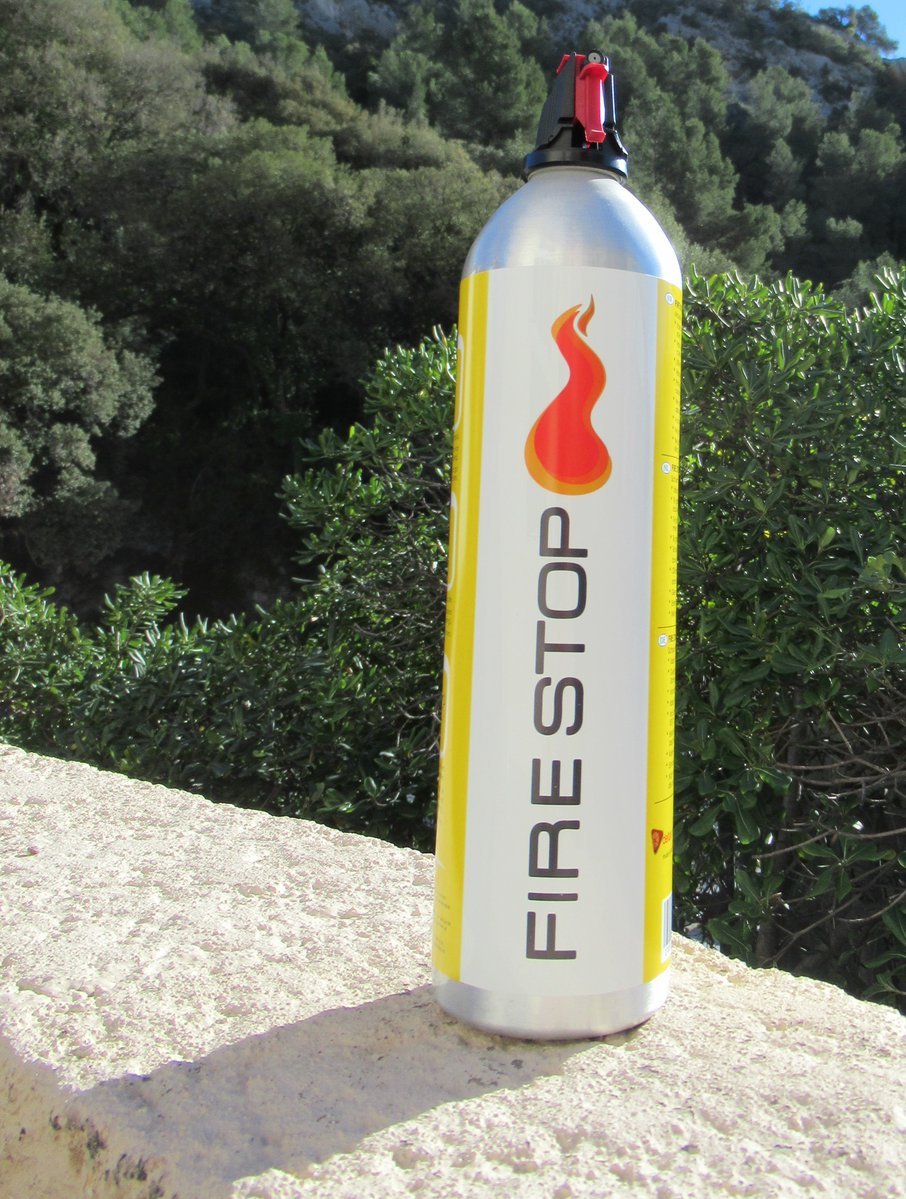 Mondialextinct's tweet photo. N'attendez pas qu'un #incendie se propage pour tenter de l'arrêter ! 🔥
Avec #Firestop vous pourrez arrêter les #feux rapidement et comme un chef ! 😎
https://t.co/NfGzMKKI8m https://t.co/OPN9UCN5hL