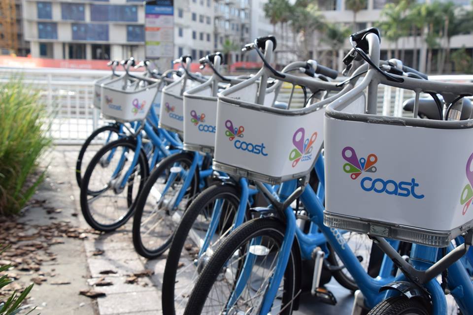 TheTampaCC's tweet photo. Looking for ways to get around while you visit for an event? @TampasDowntown has several options including @PirateWaterTaxi, @TampaStreetcar, @RideDowntowner &amp; @CoastBikes! Whether you want to 🚶 🚴‍♀️ 🚙 or ⛵ you can get directly to/from our facility! https://t.co/4vLhkZxlcJ https://t.co/pJCukenFid