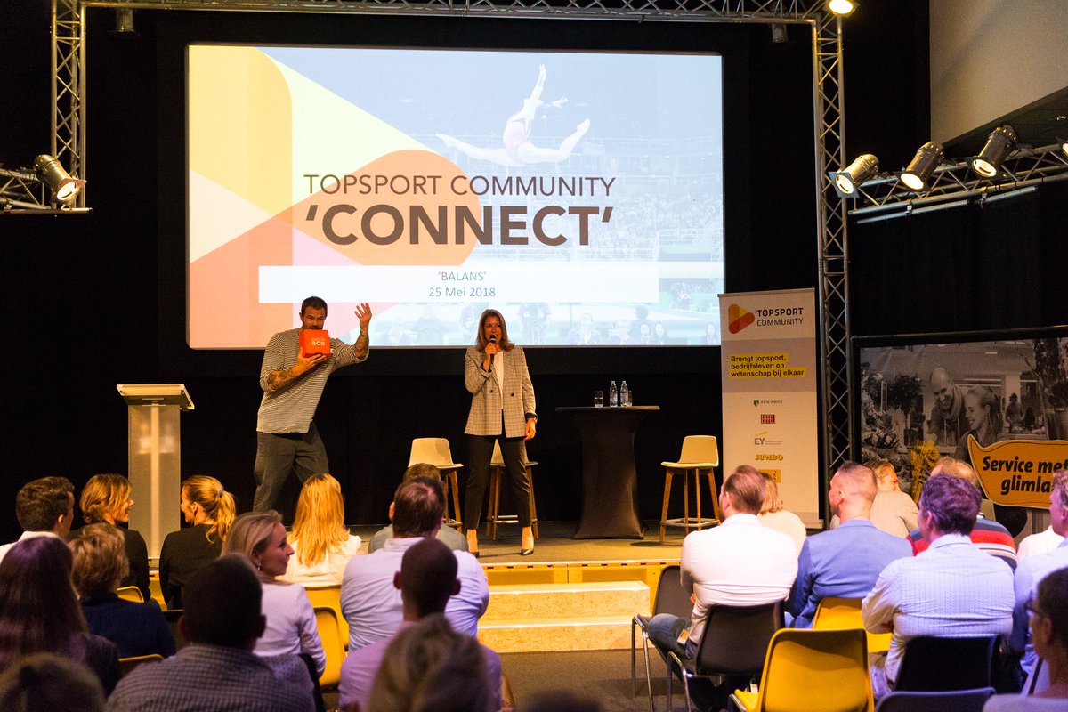 TopsportCMMNTY's tweet photo. Afgelopen vrijdag waren we op bezoek bij onze partner @JumboSupermarkt. In Veghel vond de #TSCConnect plaats met het thema โbalansโ. Hoe vind je de balans op weg naar een piekmoment? Benieuwd naar het antwoord? Lees het verslag hier:
https://t.co/yNcS2YTv7u https://t.co/9yssErl0e0