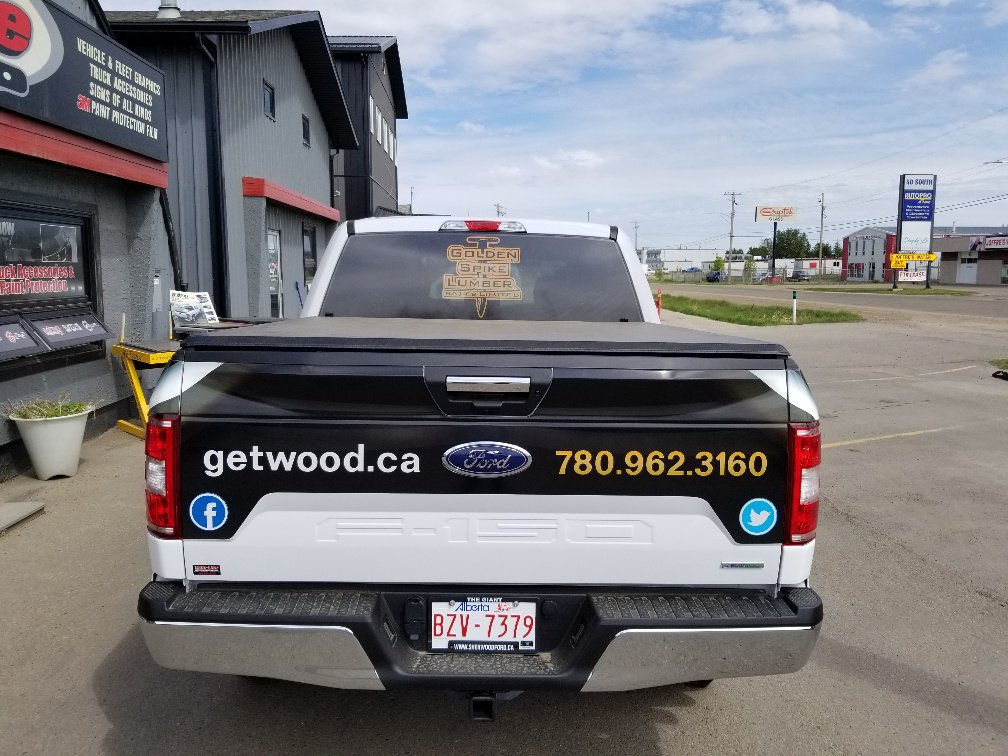 TrimLineDesign1's tweet image. Half vehicle wrap on 2018 Ford F-150.
Thanks Golden Spike Lumber for your business! 
#Ford #F150 #truckaccessories #marketing #vehiclewrap