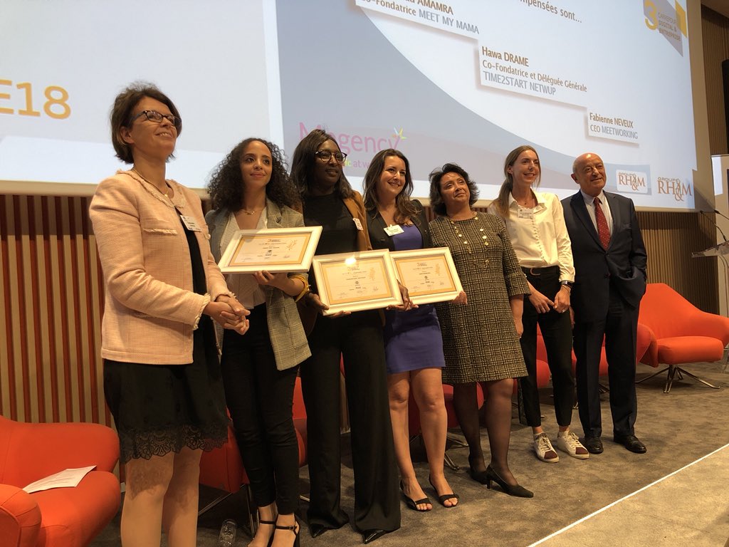 vincentdaffourd's tweet photo. @GroupeRHM #CDE18 très beau palmarès de #startup au Cercle RH créés et dirigées exclusivement par des femmes ! Merci @mounir pour ton message encourageant #mixite #diversite bravo aux lauréats @FabienneNeveux https://t.co/XtycHR1RhQ