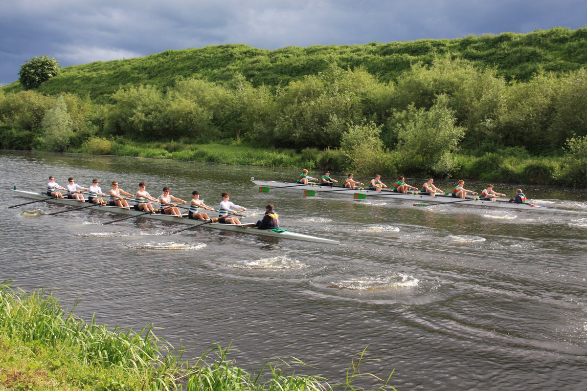 RowingIreland's tweet photo. Big entry for Carlow Regatta this weekend, with Sunday dedicated entirely to a bursting schedule of Junior racing - It's also the 3rd leg of the @waterwaysirelan #RowForIt League for J14 &amp; J15 quads. Best of luck to everyone involved in this year's event.
https://t.co/jp2ZuvNzBT https://t.co/MMup85rY3y