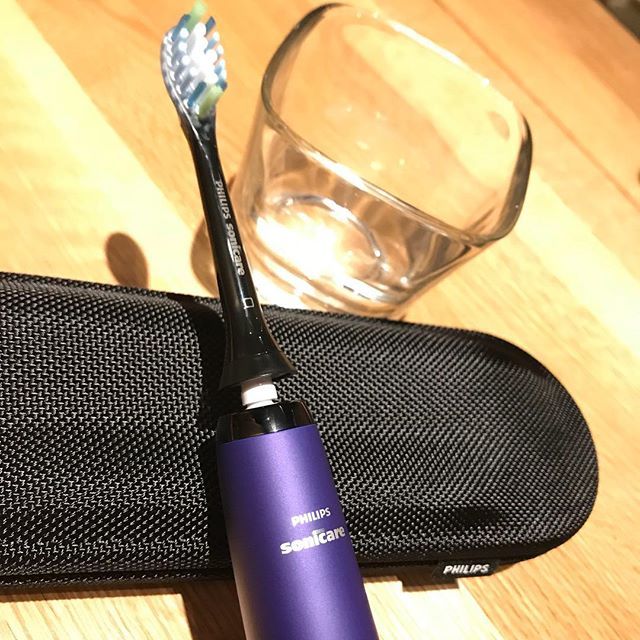 HARUKA_lo_ol's tweet photo. 楽しみにしてたのが届きました！
お口スッキリの予感です。
ソニッケアーダイアモンドクリーンディープクリーンテディション。

#philips #sonicare #diamondclean #フィリップス #ソニッケアーダイヤモンドクリーン #アメジスト https://t.co/YX1rmVf0pW https://t.co/GzA60dRaFr