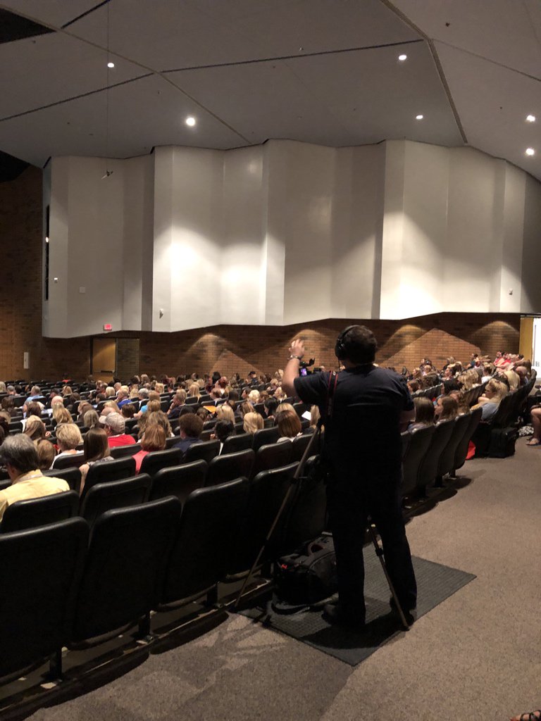 GilbertHSTigers's tweet image. GHS is proud to host teachers from across Gilbert Public Schools and Higley Unified for SETI 2018! A special Welcome Back to Dana, Class of 1996! #seti2018 @Gilbert_Manager @higleydistrict 
@gps_ts @GPS_District @GilbertYourTown 
@DanaBerchman @gilbertdigital #LifeInGilbert