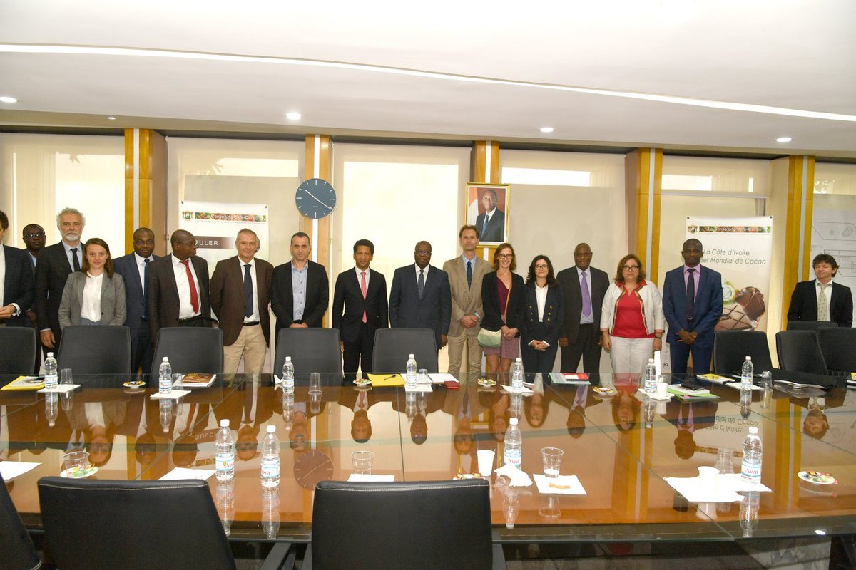 XavierSticker's tweet photo. Looking back on a week in Ivory Coast, with a focus on cocoa-related #deforestation.
Meetings in Abidjan helped identify areas of cooperation to reverse the trend.
Field visits showed support to the brave environmentalists who struggle to protect the last remaining forests. https://t.co/8rF96xBLna