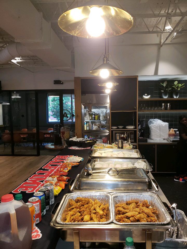 JRCHalftime's tweet photo. Let us CATER to YOU! WE are READY. Wings, Wraps, Chicken Fingers, Sliders, Ribs, Homemade Potato Salad, YOU NAME IT!!! #wegotit #youknowus #jrcricketshalftime #funfoodfamilysports #cateringtoyou #wework https://t.co/8lCrSq1UmP