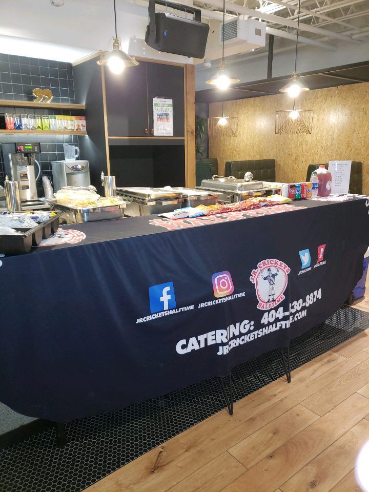 JRCHalftime's tweet photo. Let us CATER to YOU! WE are READY. Wings, Wraps, Chicken Fingers, Sliders, Ribs, Homemade Potato Salad, YOU NAME IT!!! #wegotit #youknowus #jrcricketshalftime #funfoodfamilysports #cateringtoyou #wework https://t.co/8lCrSq1UmP