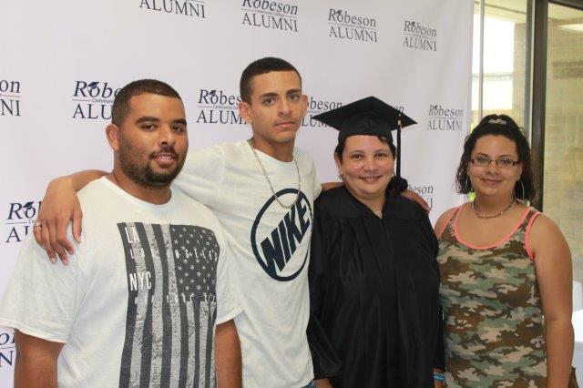 RobesonAlumni's tweet photo. 2018 Graduates! https://t.co/xNXqXZe88n