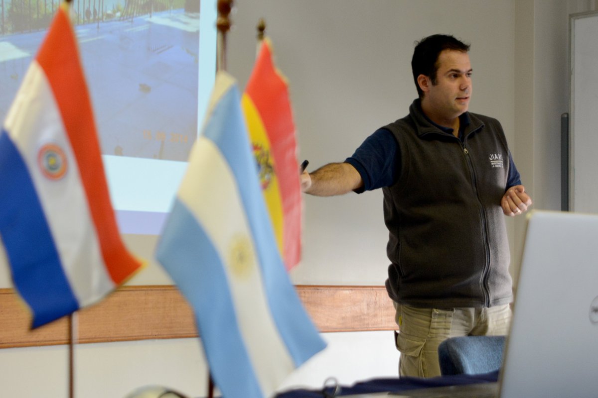 JST_Argentina's tweet photo. [AHORA] Curso Inicial de investigación de accidentes Día 3 - Temas: "Introducción al área técnica" + "Análisis de Fallas" + "Laboratorio" A cargo de Augusto de Santis #Capacitación #CursoInicial #Investigación https://t.co/uDV8ZBxakM