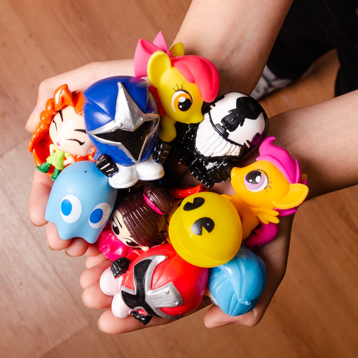 basicfuntoys's tweet photo. Time flies when you're having fun! #BasicFun! #MashEms #FashEms https://t.co/dK4fQ2JAMu