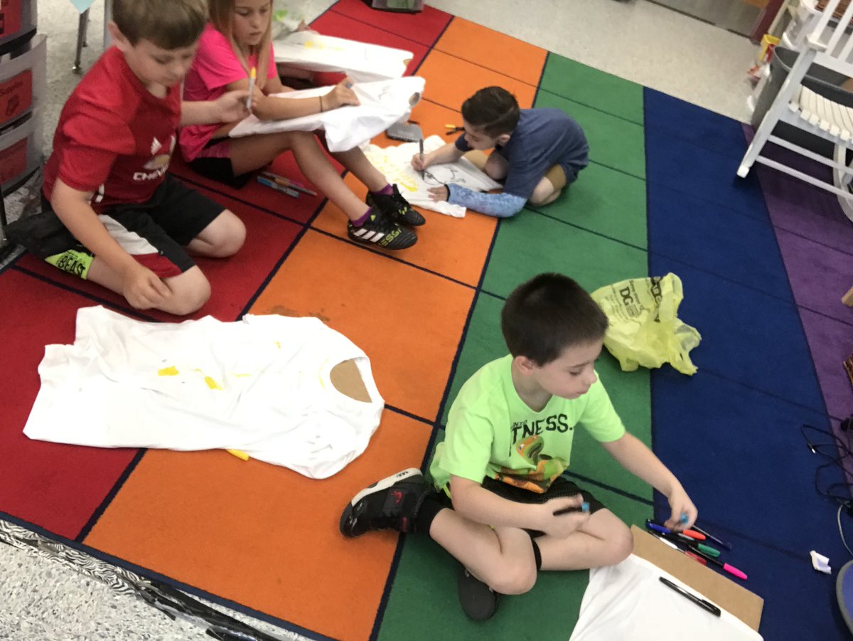 MsMorrell1's tweet photo. Miss. Morrell’s minions are having so much fun decorating shirts for sports day on Tuesday!! https://t.co/Kq20y7mPZX