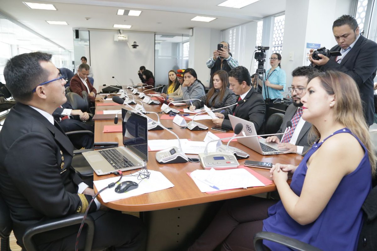 AsambleaEcuador's tweet photo. Inicia la sesión de la Comisión de @BiodiversidadAN para recibir, en comisión general, las observaciones al proyecto de #LeyEspecialGalápagos de #PontonyZumárraga, en representación de la Dirección Regional de Espacios Acuáticos Insular #DIRGIN, @armada_ecuador. https://t.co/uEUWSqESd0