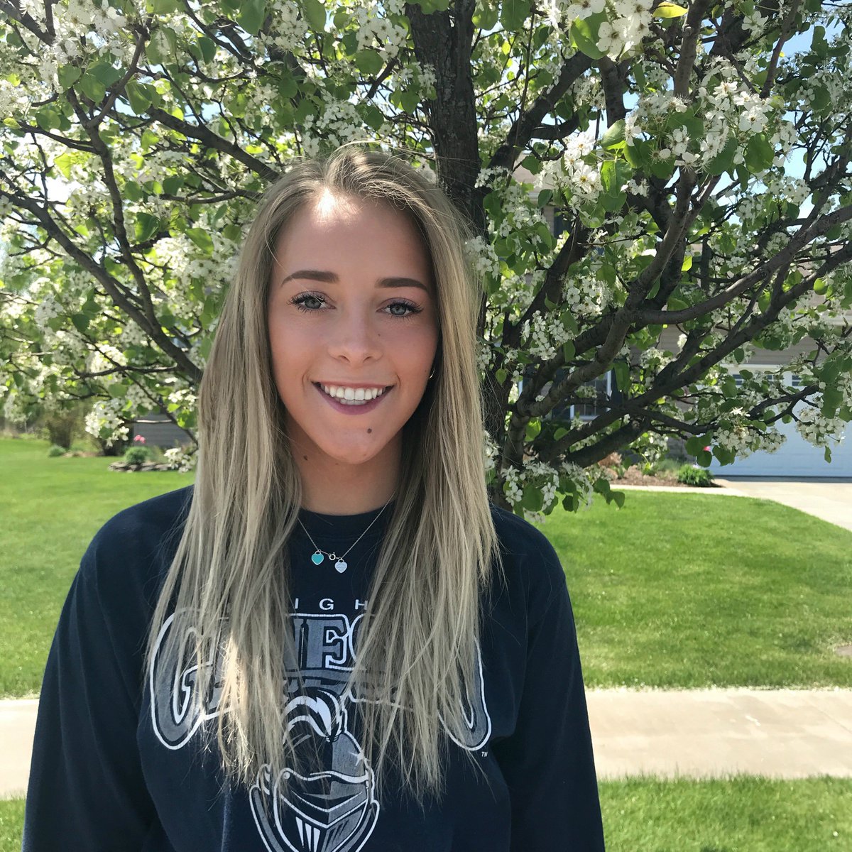 Meet OL Kait! #OLs2018
Hometown: Buffalo, NY
If I had an autobiography, it would be titled: “Hungry and Tired”
Favorite thing about Geneseo: How small and intimate the campus is! Everywhere you go you see a friendly face and you’re able to... (Read the rest on our Instagram!)