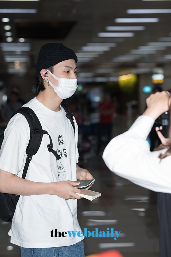 DefsoulTogether's tweet photo. 🌴JB @ Gimpo Airport

#재범 #갓세븐 #JB #GOT7 #DEFSOUL
#DefsoulTogether https://t.co/b8rceI2ngu