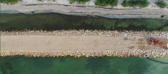 redescnc's tweet photo. Avanza a buen ritmo Pedraplen de la vía Playetas en Barú. Tan solo con un mes, ya lleva un 12%, según indicó el gobernador @dumek_turbay https://t.co/evUncsJoBn
