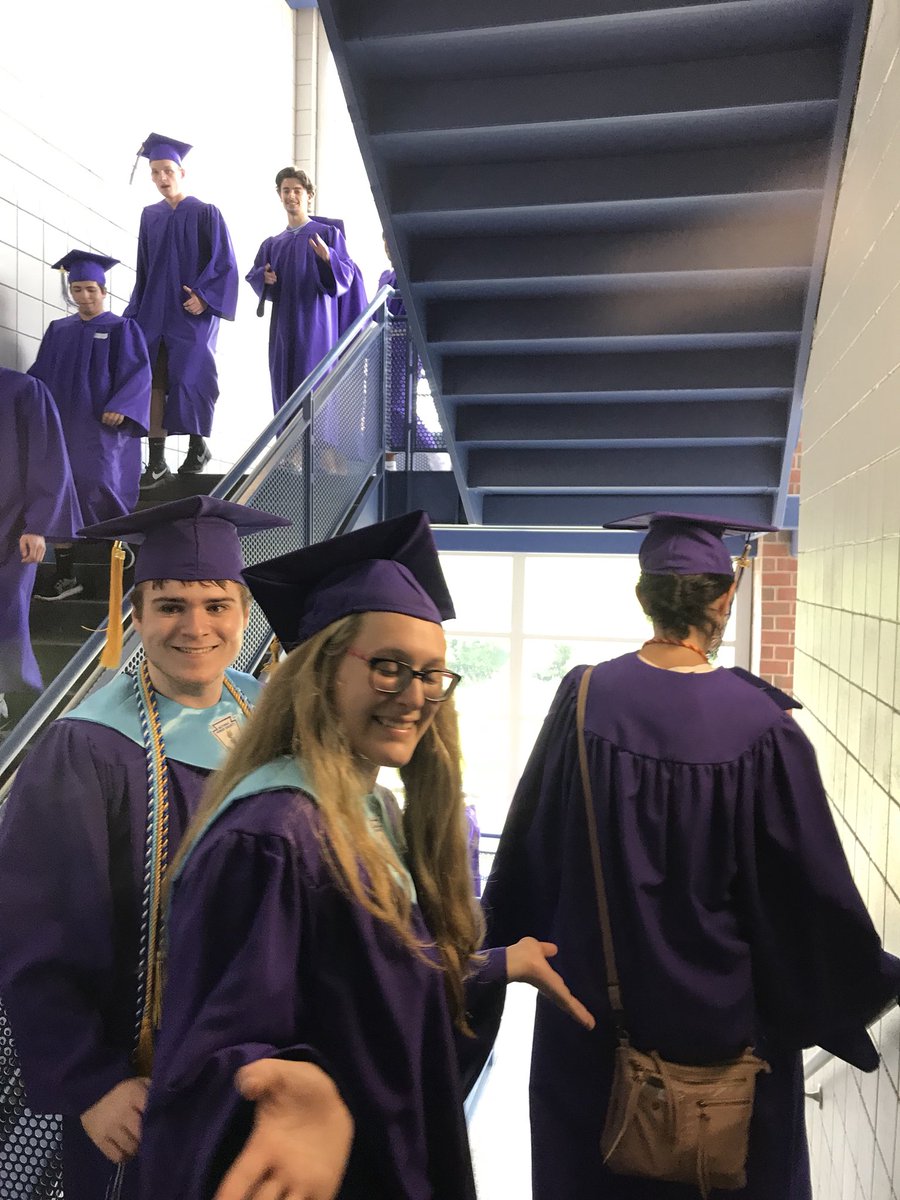 mrsguerrininms's tweet image. Love this tradition and seeing former students! #NMSLancerLEAD