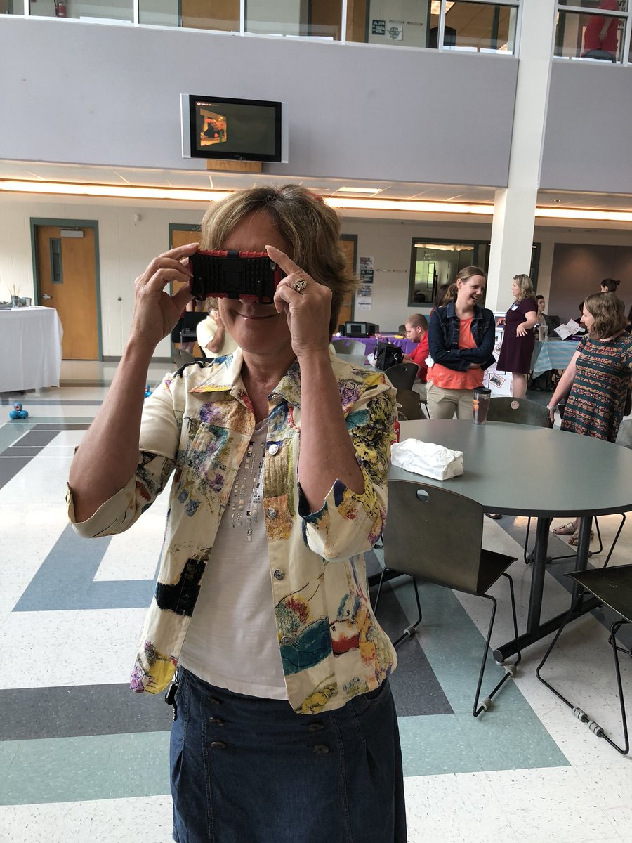 MAJbyKim's tweet photo. Visiting Jamestown through Google Expeditions #FCPSsummit18 #virtualfieldtrip https://t.co/zPEBiRyxrT