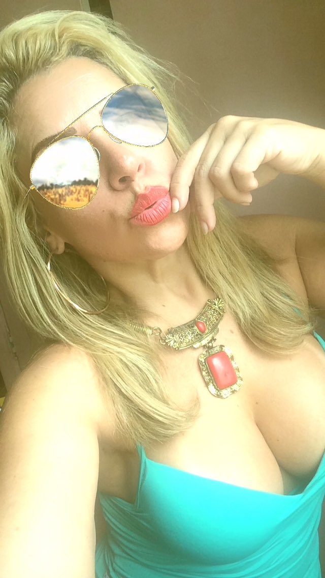 luciana_h_'s tweet photo. #bdaymode #fazendoupgrade 🎂🍾🎉🎁💋 https://t.co/E6rRaotMct