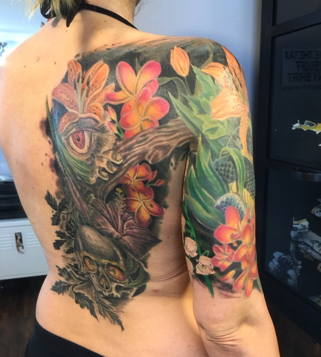AdeptTattoos's tweet photo. Amber finished this beautiful piece for @kimgillespiephoto 🔥🖤
@ambertattoos
#adepttattoos https://t.co/kURxDGlYNC
