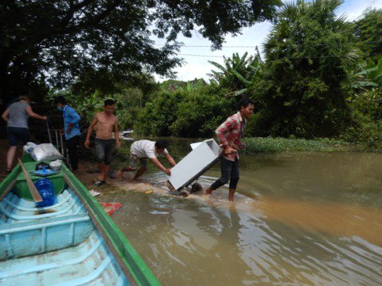 TrailblazerFdn's tweet photo. For Jomreoun, a woman in the Pouk district, access to water is essential to her families' well being. Like Jomreoun, 12.3 million in #Cambodia do not have access to a piped water supply. She now has access to #cleanwater with a #biosandwaterfilter she received from Trailblazer. https://t.co/nfNgre25zg