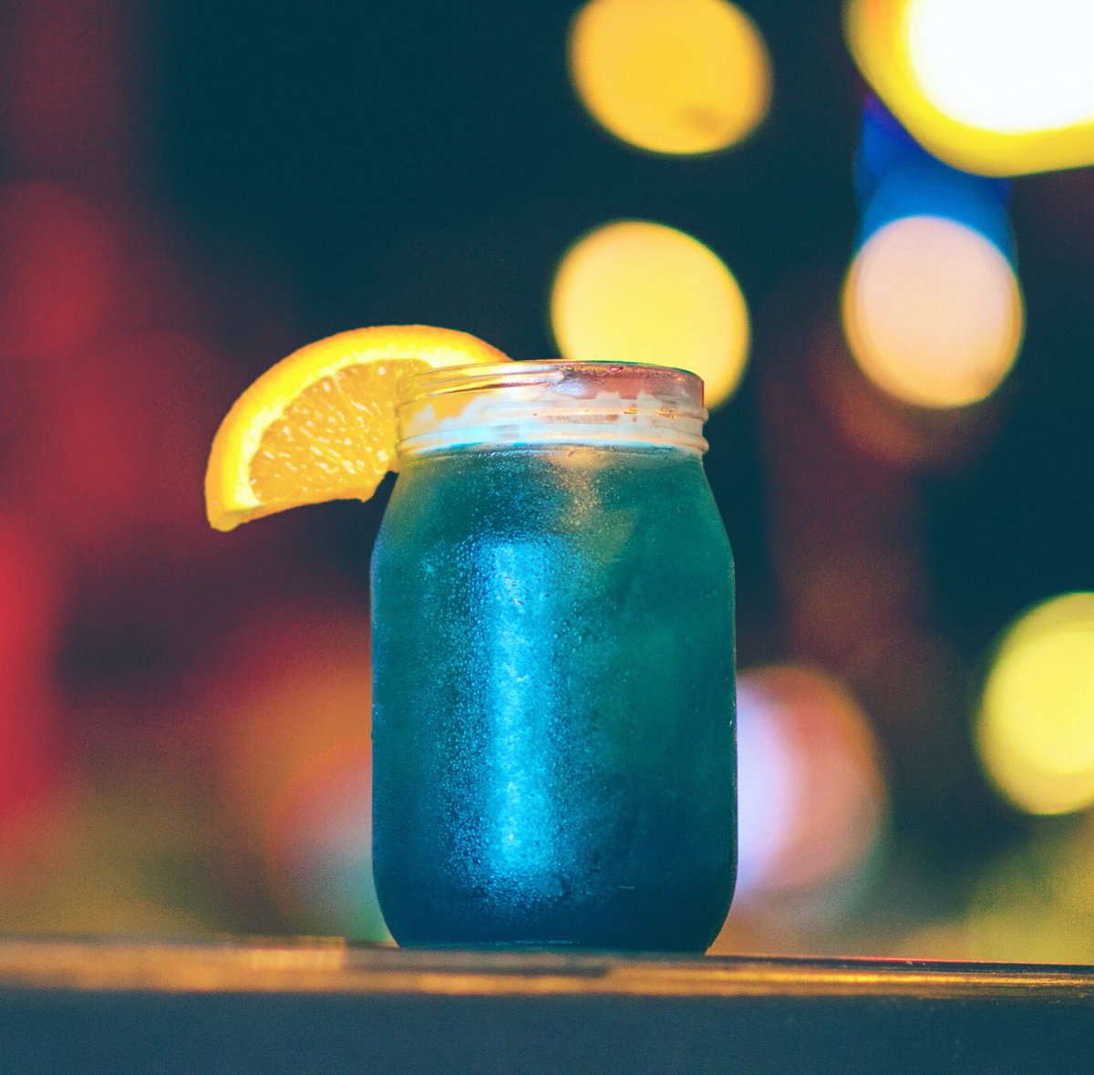 Baumhowers's tweet photo. “Fins Up” #BaumSquad and get ready for an island adventure! Try our NEW hand-crafted cocktails just in time for summer 🍹 Plus, don’t forget to vote for us in this year’s @LagniappeMobile #Nappies for #BestNewBar &amp; #BestSportsBar at https://t.co/vlxtqirkTC! @BobBaumhower https://t.co/6e2hx0uwnJ